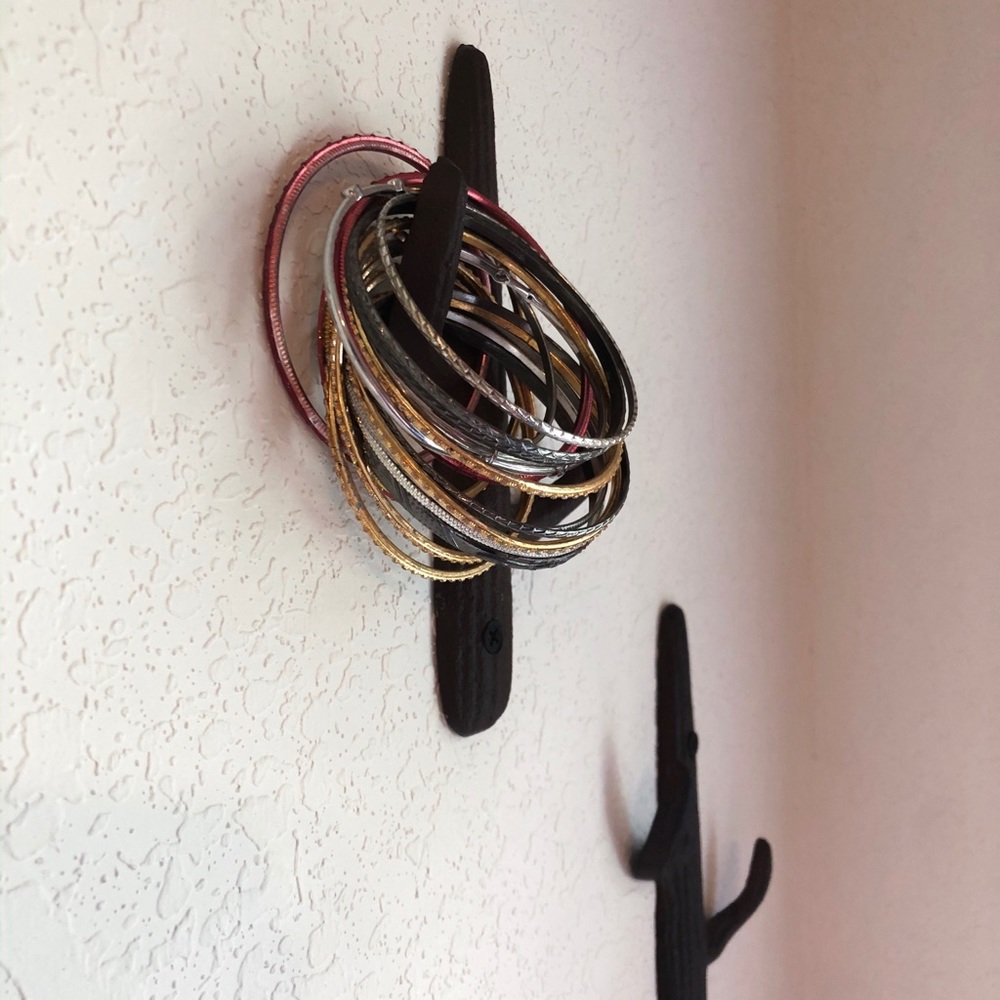 ✨BOGO assorted bangles - Picture 2 of 4